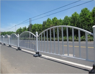 鋅鋼<a href='http://www.gvgwin.cn/daoluhulan/'>道路護欄</a>