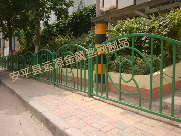 鋅鋼道路護(hù)欄