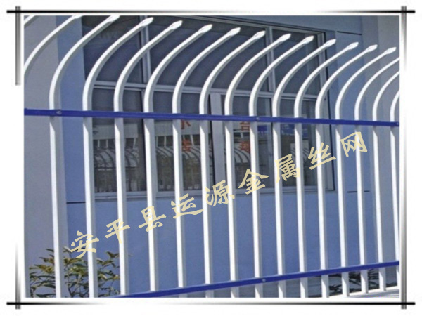 小區(qū)鐵藝護(hù)欄