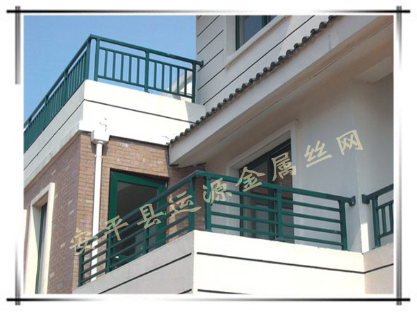 陽臺(tái)鐵藝圍欄